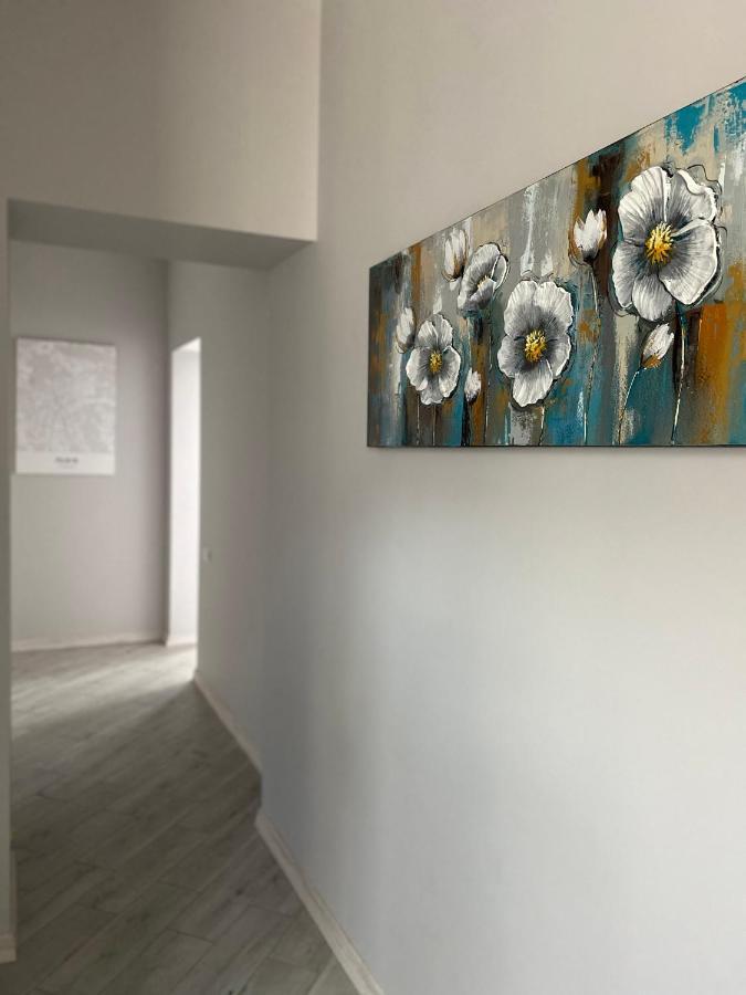 Serbska Apartment Lviv Extérieur photo
