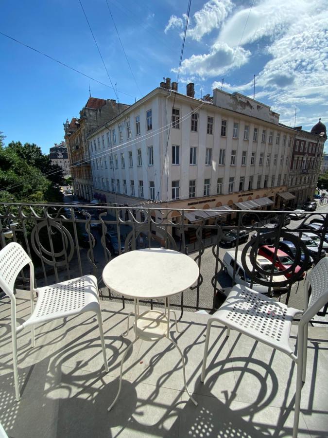 Serbska Apartment Lviv Extérieur photo